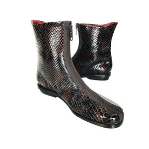 Vintage 90s Joan Helpern Snake Embossed Zipper Front Flat Ankle Boots Italy NEW